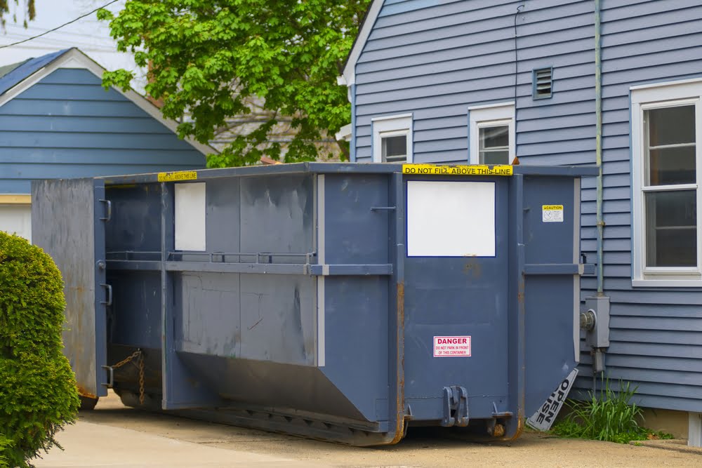 Large dumpster rental for COVID-19 decluttering Mobile, AL